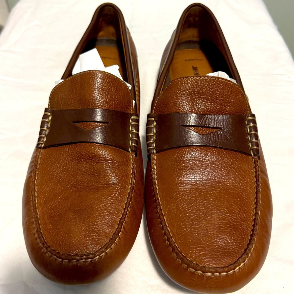 Johston and Murphy - Hembree Men’s brown Driver shoes.